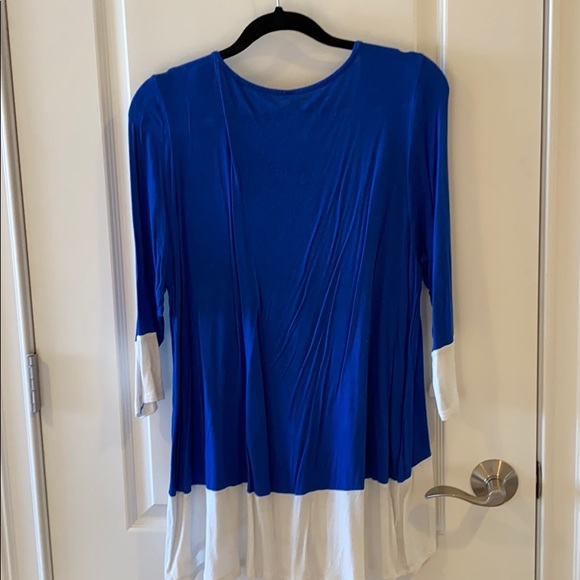 Blue and White Tunic - Picture 3 of 3